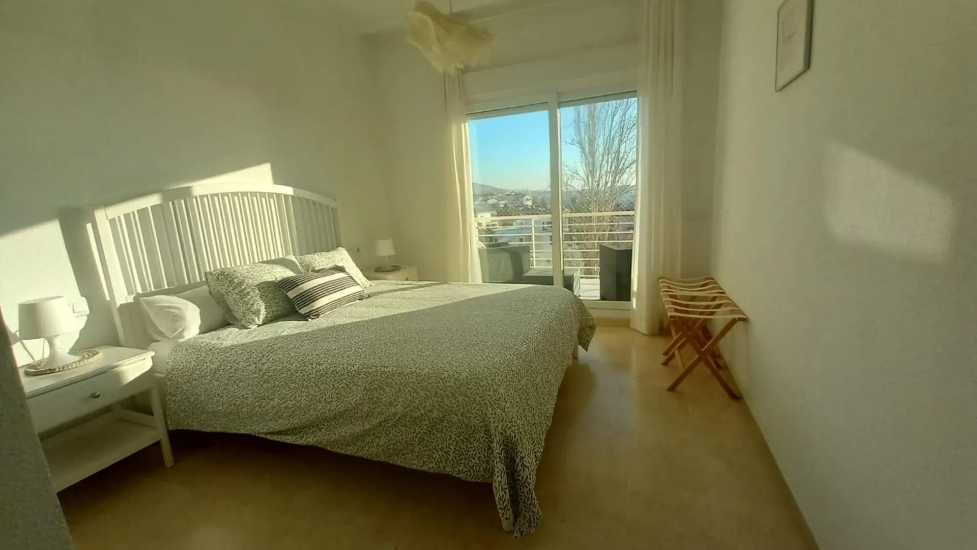 Amplio apartamento en exclusiva urbanizacion Golf Resort Torrequebrada con vista al mar Benalmádena